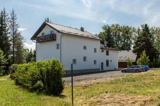 1751884324_25_apartmany_strba_exterier_02.jpg